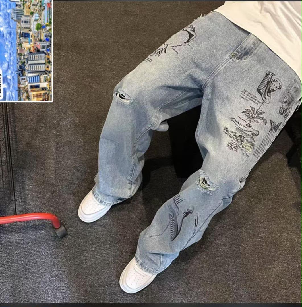 Luxury Men’s Denim Trousers – Durable & Trendy Design