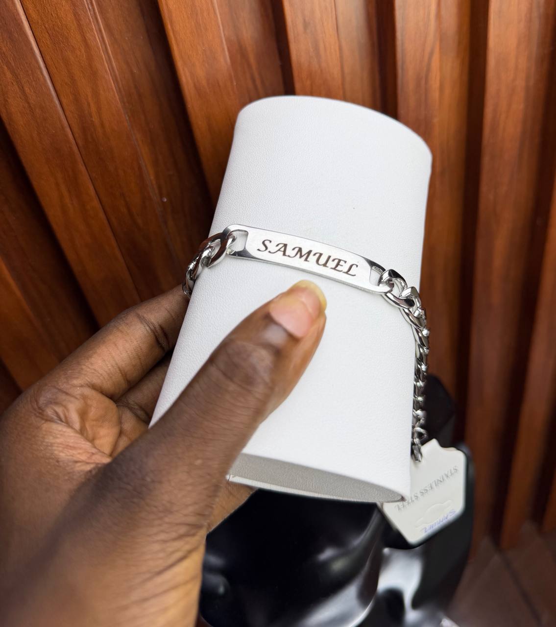 THICK CUBAN ENGRAVED HANDCHAIN